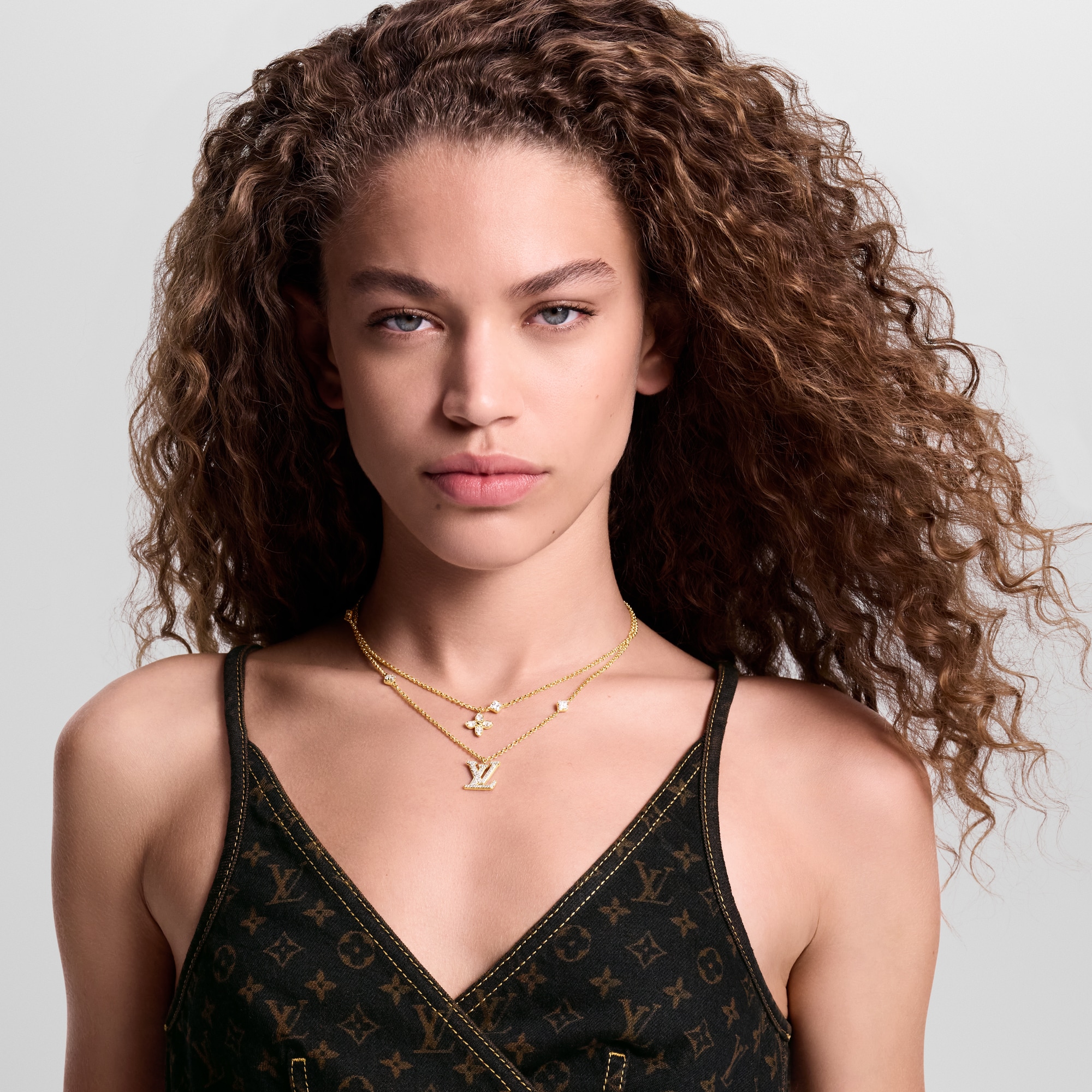 【日常をクラスアップする、LVの輝き】Lady LV ネックレス Lady LV Necklace S00 - Women - Fashion Jewelry | LOUIS VUITTON ®